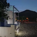 αυρα ενοικιαζόμενα - Avra To Let 3*