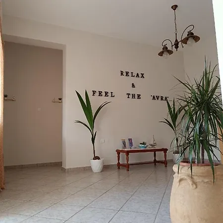 αυρα ενοικιαζόμενα - Avra To Let 3* Galissas