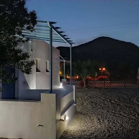 αυρα ενοικιαζόμενα - Avra To Let 3*